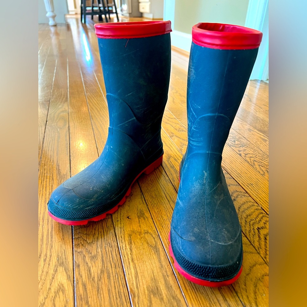 Kids rain boots